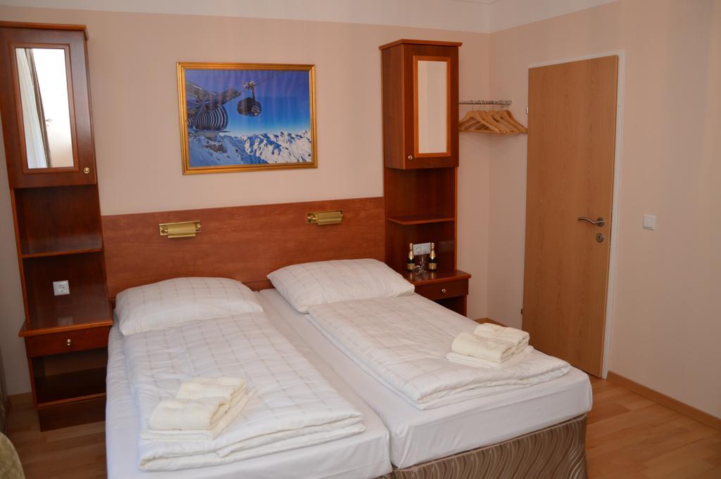 Private Room Pyrkerstrasse Bad Hofgastein Camera foto